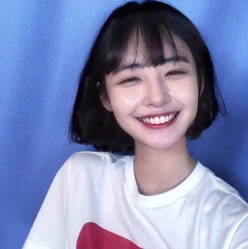 『短发』怎样判断你的脸型适合长发还是短发,根据脸型选对发型,快来看