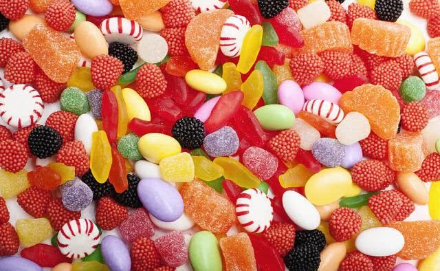  「过程中皮肤」年纪大了易长皱纹？若能多吃这2类食物，或许能抵挡一下