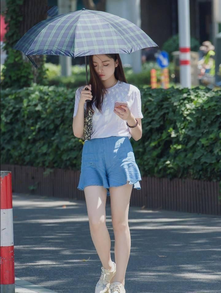 街拍：小姐姐就是会搭配衣服，做最美丽的自己！