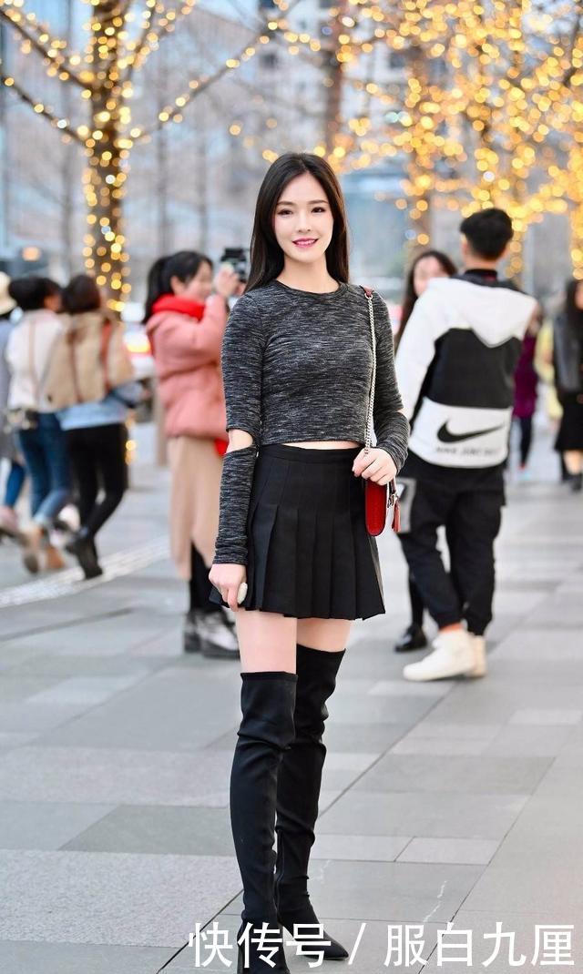 气质:街拍:小姐姐穿上高跟鞋后身材,气质都得到了很大的提升