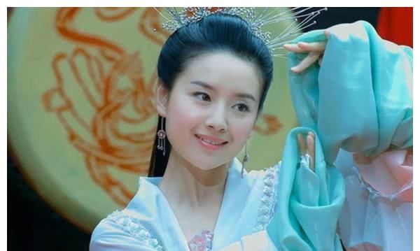  『大众对』董洁，离婚8年，有些事依旧难洗白：一步错，步步错