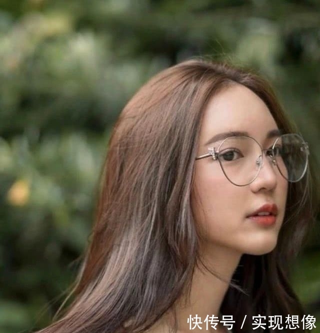  『女生』能够让女生“完全变样”的4款发型，过年这样做，亲戚都夸美