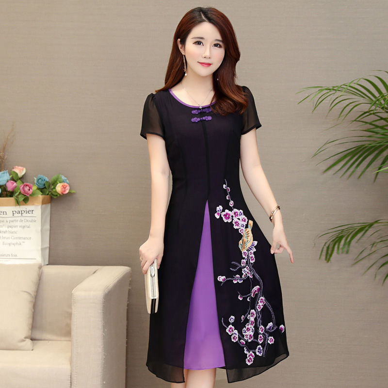 46岁老婆，穿上这“开叉旗袍”，美的沉鱼落雁，简直移不开眼