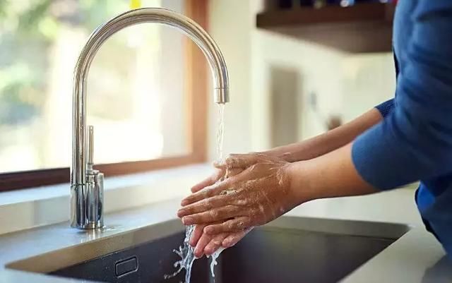 20个专门欺骗中老年人的癌症谣言，快来看！