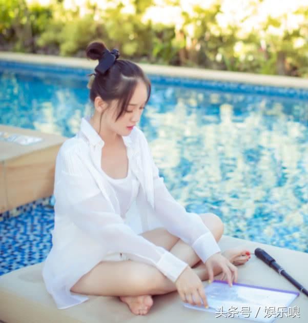 陈乔恩玩起下衣失踪，集性感和清纯一体，简直厉害了!