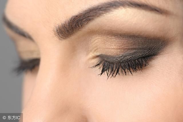 双眼皮多久可以恢复自然呢？