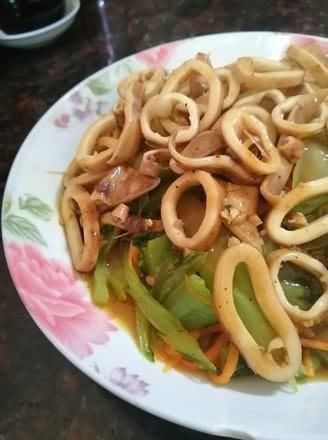 『食物』12种补水食物,吃完皮肤不干燥,连护肤品都省一大半,排除废物