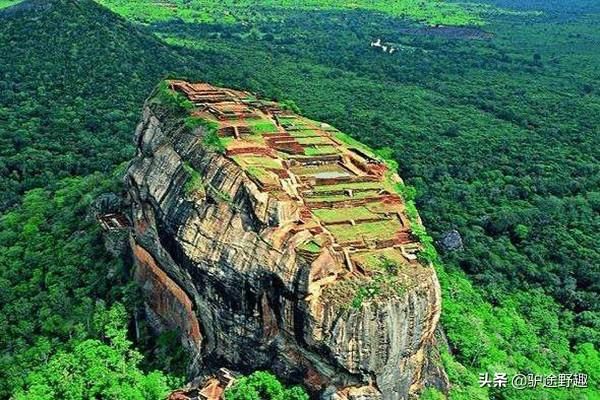 将200米高巨石打造成皇宫，被称为世界第八奇迹，让人不可思议
