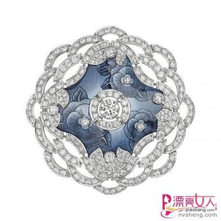  [漂亮]【尚】胸针配戴 10款能够让你与众不同的漂亮胸针