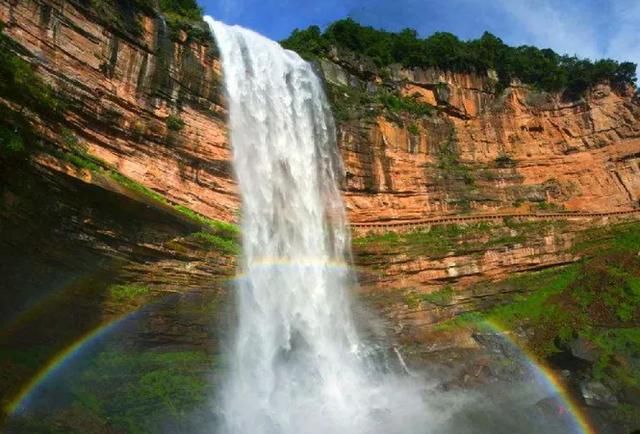 我国2个“最值得”旅游的城市，游客反馈都说好，知道在哪吗？