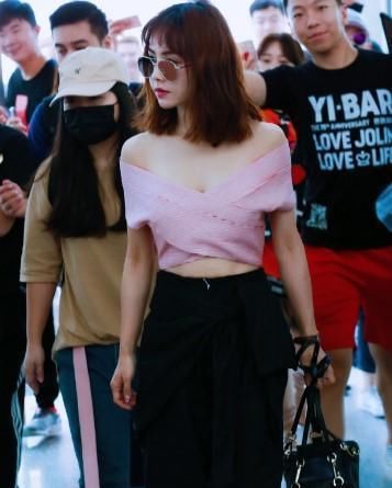 蔡依林还有什么不敢穿的？网友表示：节操碎了一地！