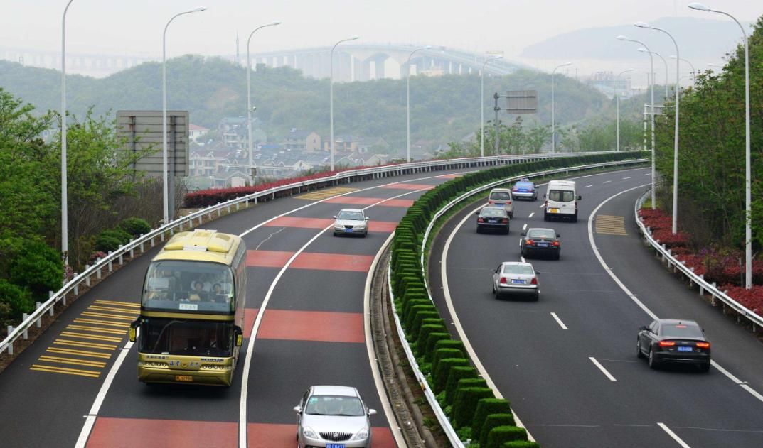  网友@最后一天，高速收费新规将于9月1号正式实施，网友：以后省