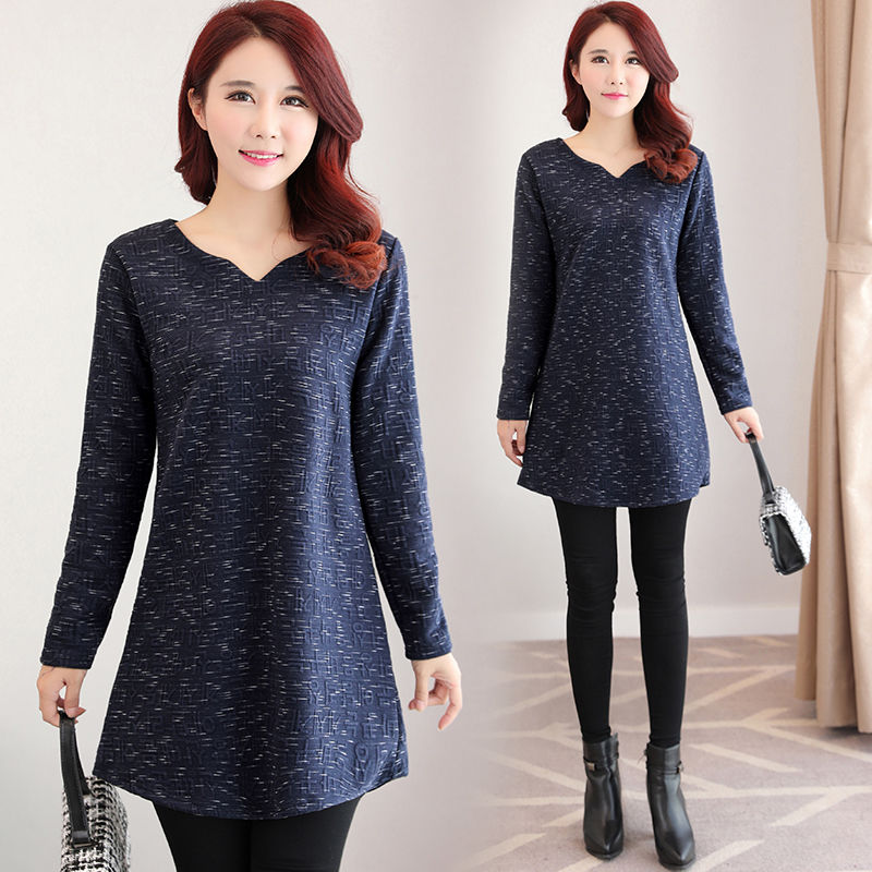 为什么男人都喜欢看女人穿紧身T恤?瞧下图，前凸后翘不失女人味