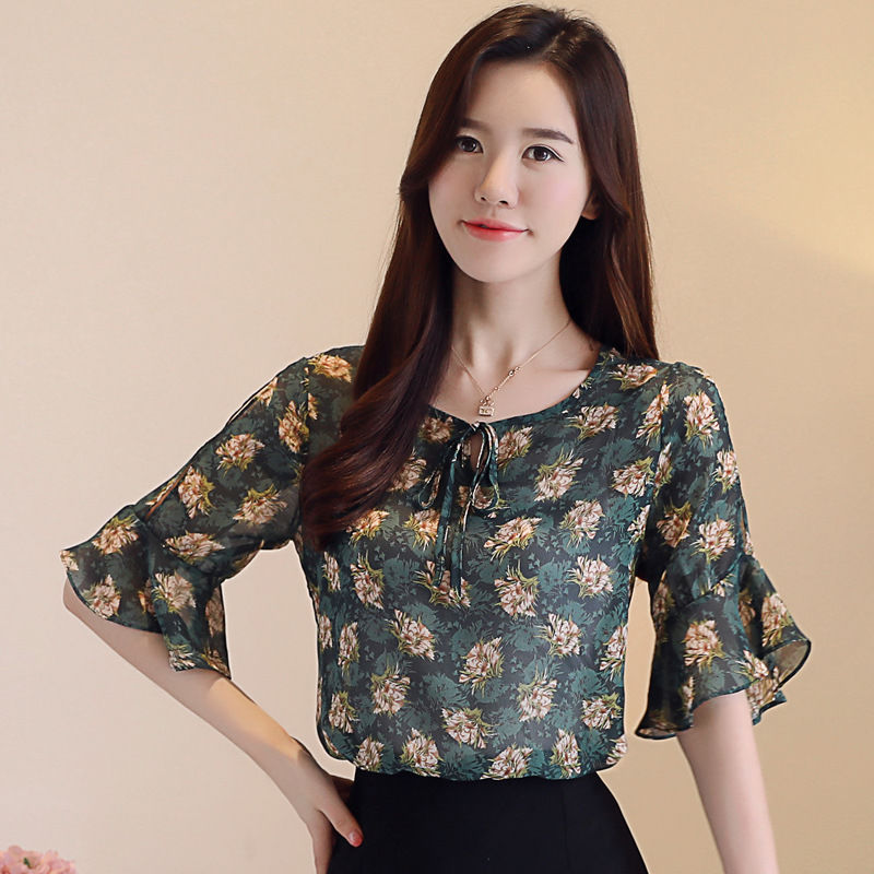 越来越多的女人不穿T恤衫!直接穿这样“雪纺衫”，美出新境界