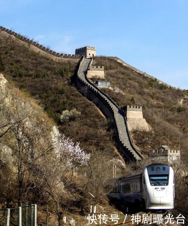  「列车」1909年，京张铁路建成；2019年，京张高铁通车