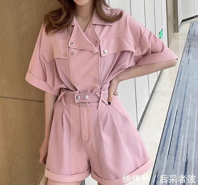  『简单』最简单的搭配，除了“运动套装”，看看你的衣柜有没有同款