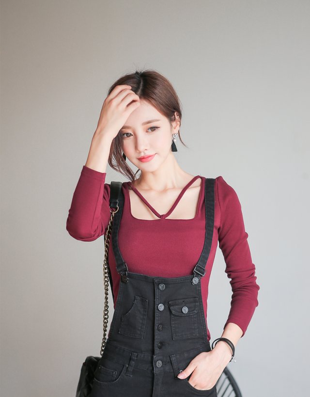 半扇舷窗鸟语若潮，一湾紫陌芬芳沁怀