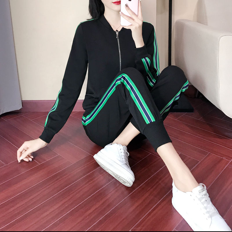 胖子的我，出门从不穿裙子!只穿着时髦套装，气质有范还显瘦