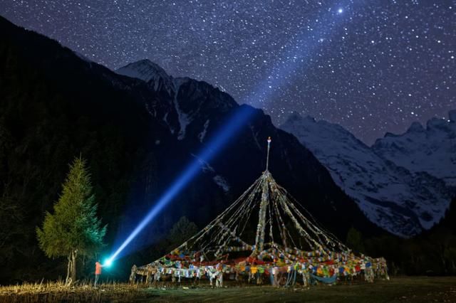 不去天堂，就去雨崩！这里有云淡风轻，这里花开四野……