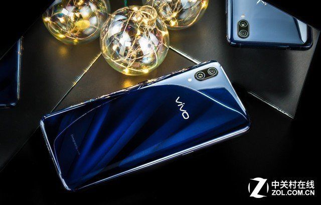 颜值超高的vivo X23 用了这些“化妆品”