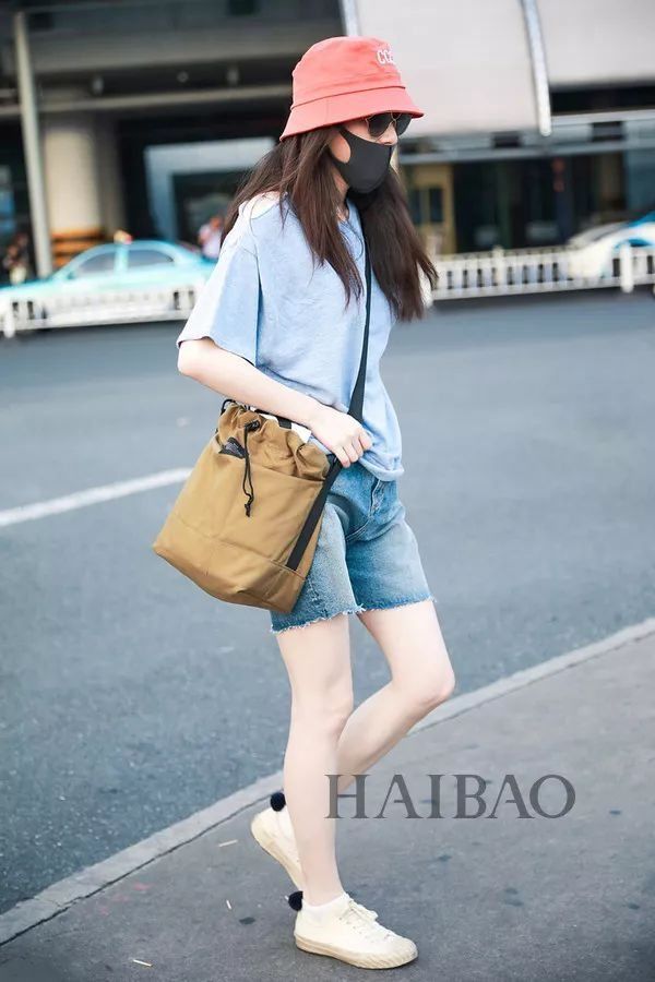 瘦回巅峰的赵薇年轻10岁!白百何这脸是怎么了?【海报街拍】