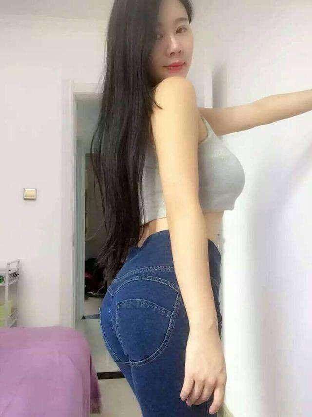 紧身裤随时随地展示您的优雅气味，让你的腿部比例更加完美！