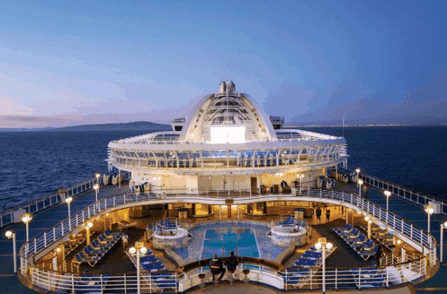 外国游客:浪费食物太可惜!中国游客乘邮轮拿光自助餐,遭到吐槽