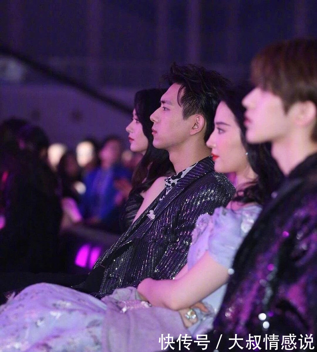 微博之夜肖战王一博同框