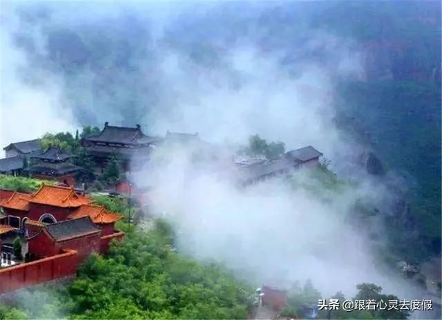 全国首条旅游高速公路来了，沿途都是美景，自驾走起