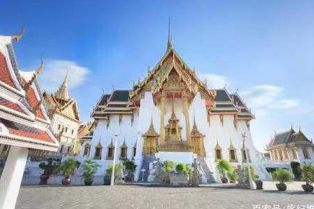 中国游客去泰国旅游，买10个榴莲20个芒果，结账时傻眼了！