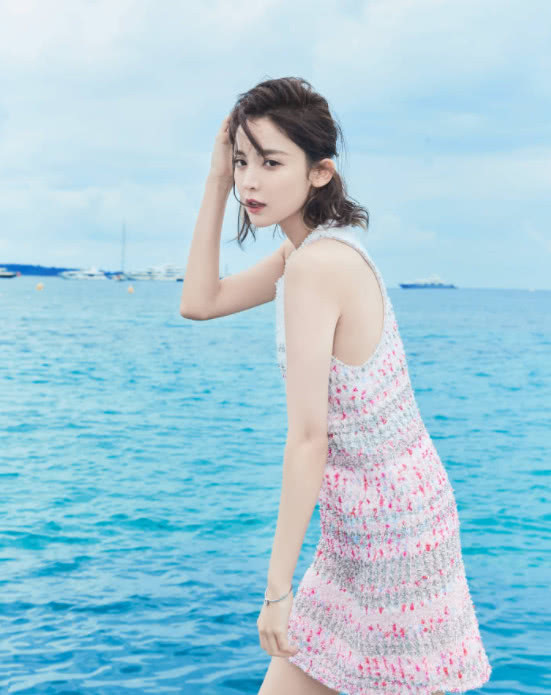 古力娜扎暴瘦？锥子脸筷子腿吓坏网友，网友：看完瞬间不想减肥！