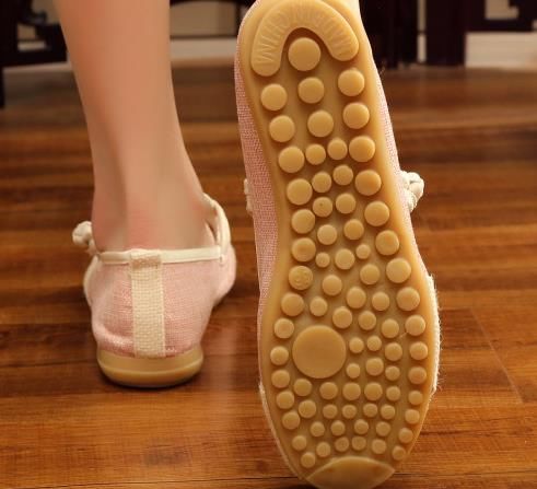 八款时髦秋鞋，特适合6070女人，中秋送妈妈，穿上脚减龄几岁