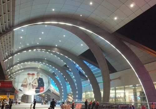 全球最大的十二座建筑，中国占4个