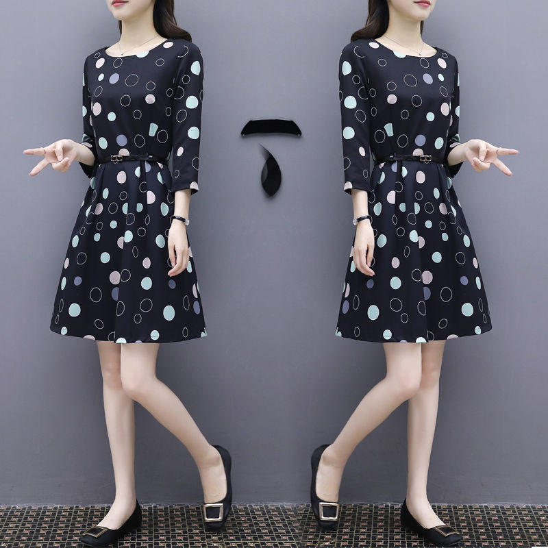 老婆腿粗肚还大，但秋后穿这种瘦瘦裙，都夸美谁也不信她183斤