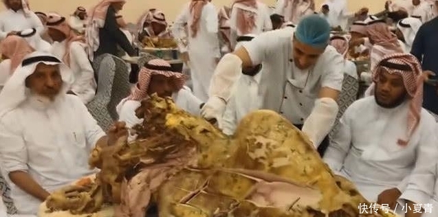 迪拜富豪聚会,餐点是全世界最“霸气”的食物,网友:大开眼界!