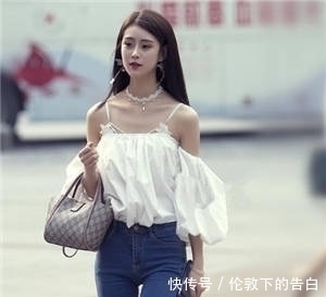 【微胖】街拍微胖身材的小姐姐,身材紧致动人,养眼又好看
