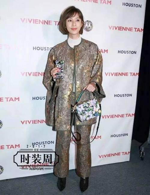 李沁张俪相差六岁，就因为搭配不同，在时装周上却变成了少女与大