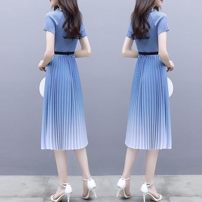 牛仔裤确实不流行了，奔4女人大暑天都穿冷风裙+凉鞋，美到扎心