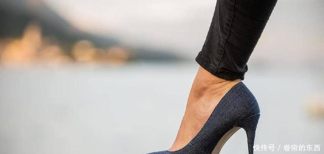 一双精致高跟鞋让你出街成为焦点