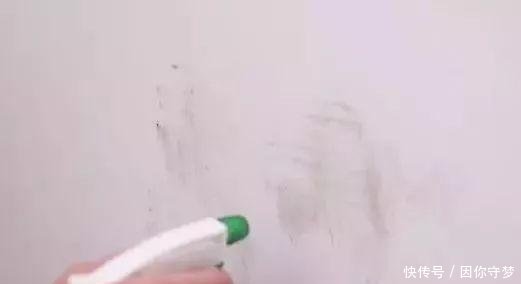  家里：白醋和牙膏混合在一起的妙用，家里主妇都需要