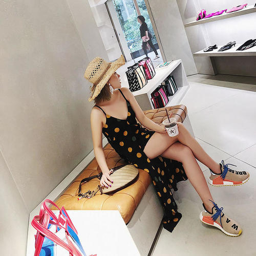 女神的开叉连衣裙，显瘦显高还撩人，教你做女神！