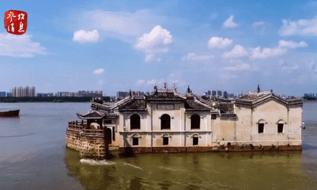 湖北这座古寺庙火遍全球！江水中屹立700年不倒，被誉“中国最坚