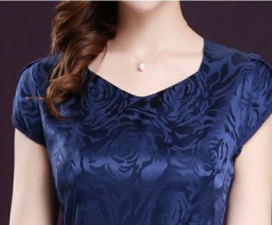 新发现有一种裙叫“A字裙”,时髦又洋气,搭配高跟鞋女人味十足