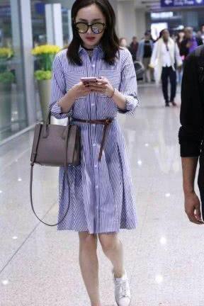 服了杨幂！白衬衫都被撑出不一样的曲线，网友：刘恺威无比幸福！