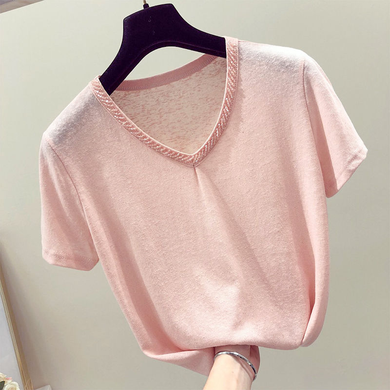 姑娘别害羞!穿“内内”外披一件“透视T恤”就出门!又潮又好看