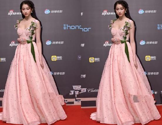 微博之夜女星比拼!李冰冰惊艳，许晴胜马思纯，关晓彤却尴尬