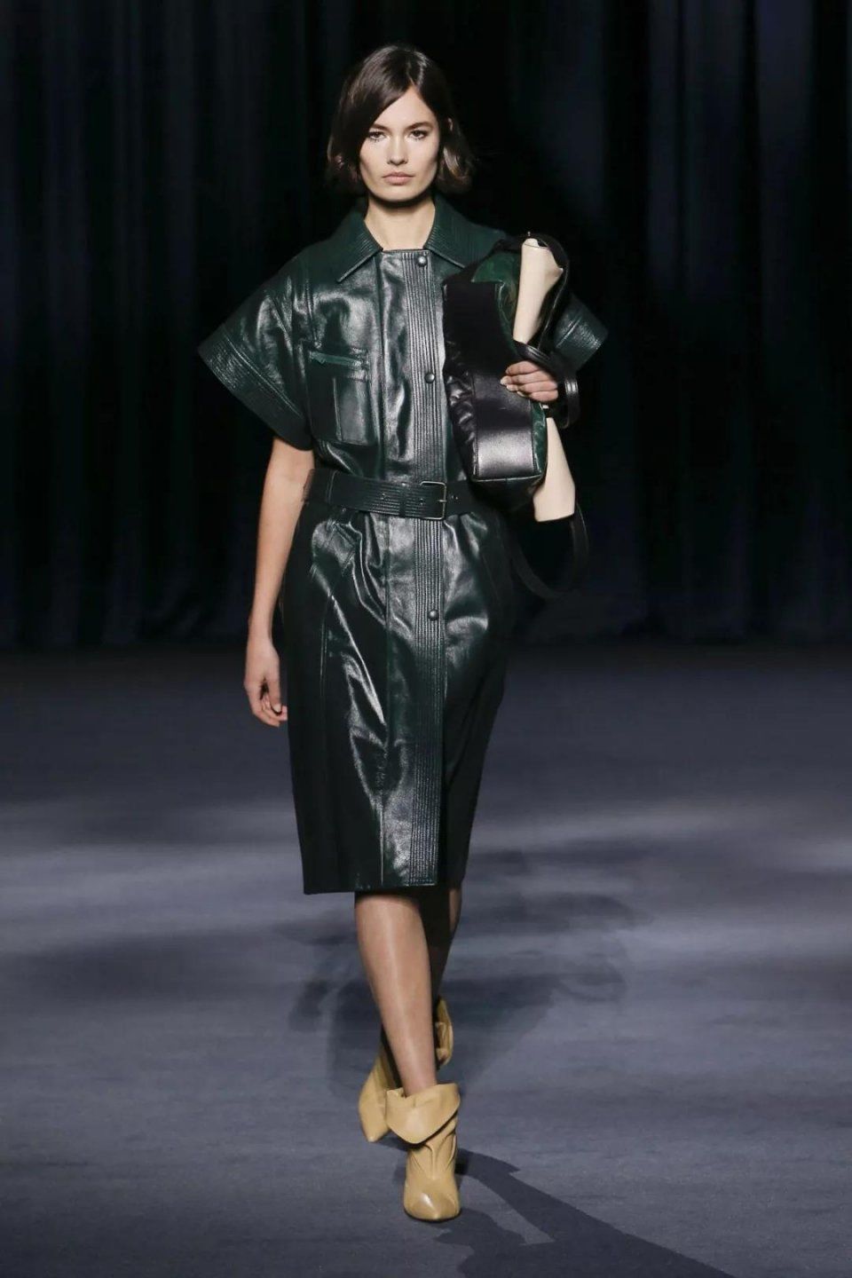 说人话版《秋冬时装潮流》，说什么我也得弄一件