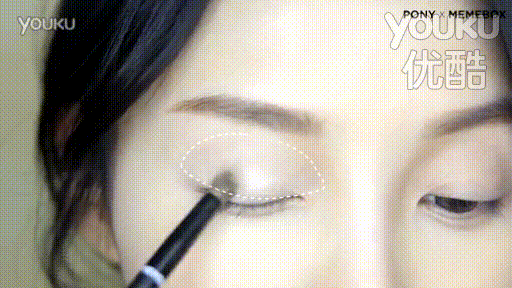 杨超越都要去演动漫《你的名字》了，你还只会＂漫画遮脸＂这招?