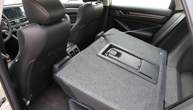 『销冠』典型被低估的B级车,有销冠的实力,平均油耗才5.4L,却不被重视