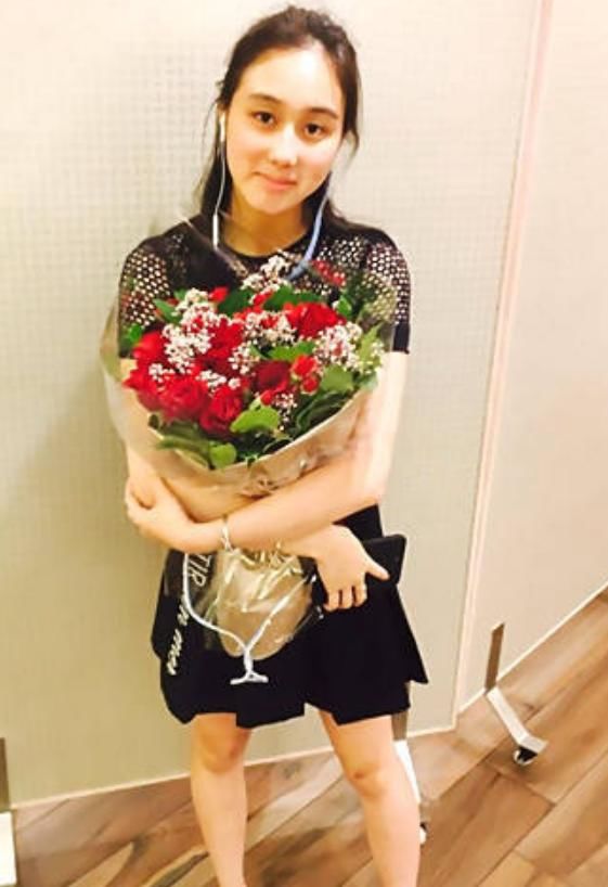  出生|含“金钥匙”出生女孩，坐拥百亿貌美如花，这谁敢娶？
